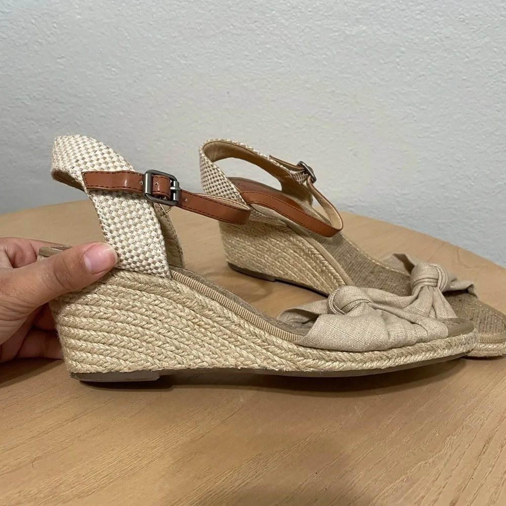 Lucky Brand espadrille wedges​​